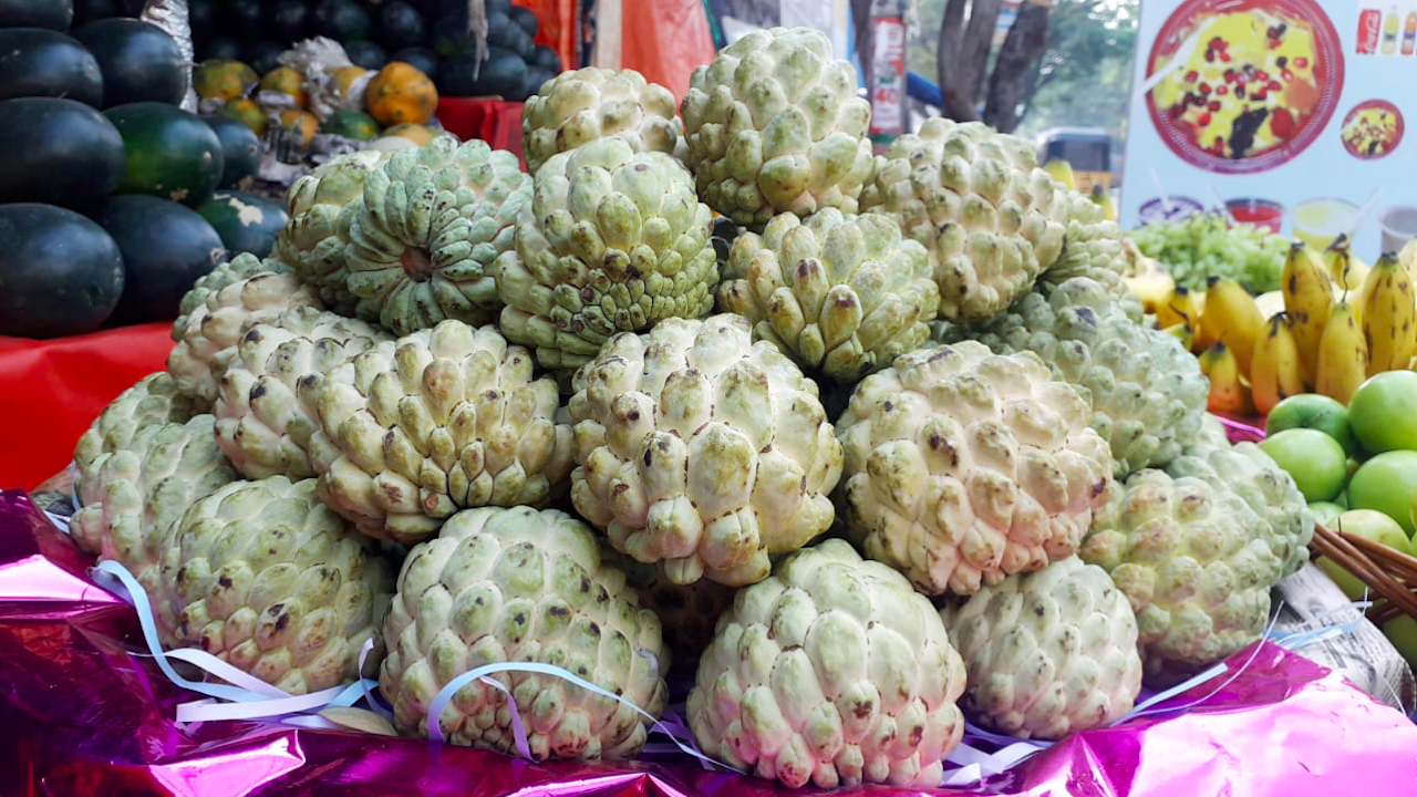 सीताफळ म्हणजेच Custard Apple खाण्याचे फायदे
